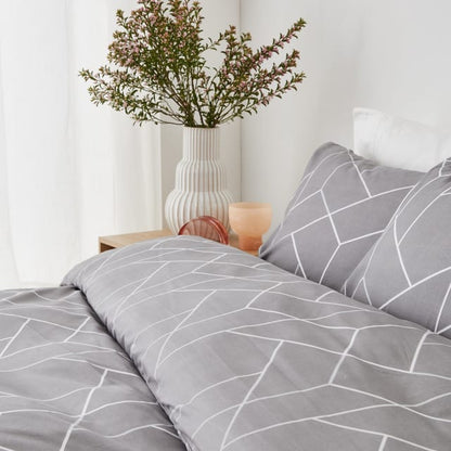 Jesse Quilt Cover Set - Queen Bed, Grey