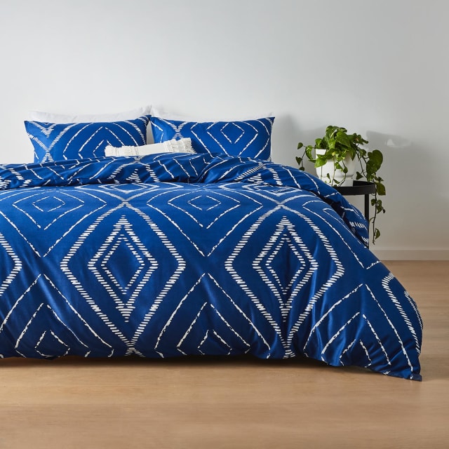 Beau Quilt Cover Set - Queen Bed, Blue